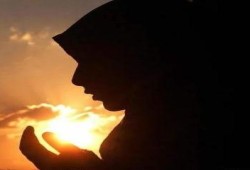 نساء خلدهن التاريخ