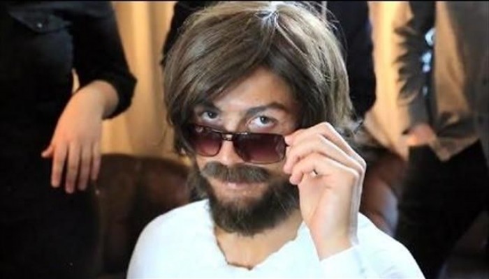 فيديو.. رونالدو يتنكر ويستعرض مهاراته في شوارع مدريد