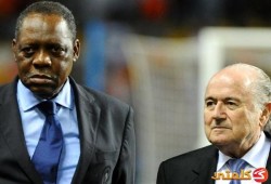 «فيفا» يعفي بلاتر من مهامه.. عيسى حياتو رئيسًا مؤقتًا للاتحاد الدولي