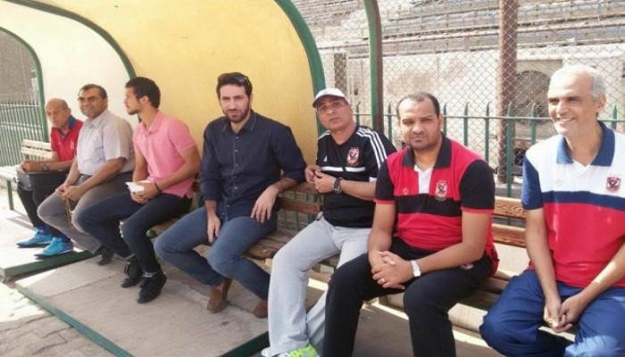 تريكة يزور لاعبي الأهلي بـ "التتش" .. ويطالب نجوم الفريق باستعادة روح الفانلة الحمراء