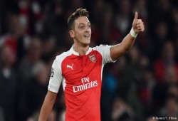 أبطال أوروبا: بايرن يسقط أمام أرسنال وليفركوزن ينتزع التعادل من روما 4/4 (فيديو)