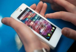 BBC: دراسة جديدة تؤكد "تجسس" تطبيقات الهواتف الذكية على المستخدمين