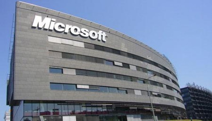 مايكروسوفت تُصدر أول تحديث رئيسي لويندوز 10