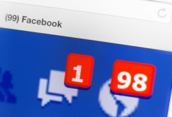 خدمة اختيارية لـ"فيس بوك" تمسح رسائلك بعد ساعة