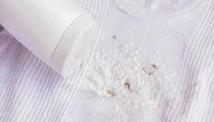 تعرَّفي على أفضل طرق إزالة بقع الزيت والصدأ من الملابس