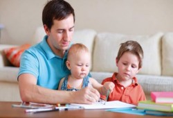 كيف يمكنك توطيد العلاقة بين أبنائك؟