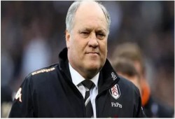 راتب مدرب الأهلي الجديد"مارتن" .. 200 ألف دولار شهرياً