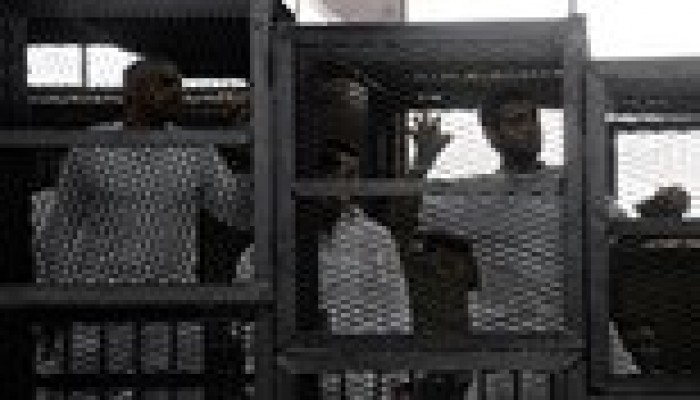 36 سنة سجنًا لـ 5 من رافضي الانقلاب بالطالبية