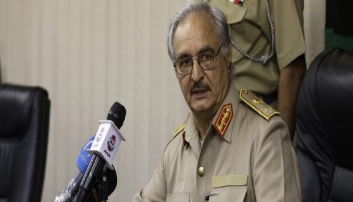 قوات "كوماندوز" فرنسية تصل إلى ليبيا لدعم حفتر في بني غازي