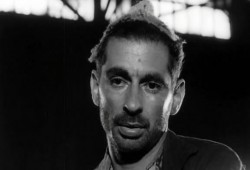 وائل قنديل يكتب : الجنرال للبيع