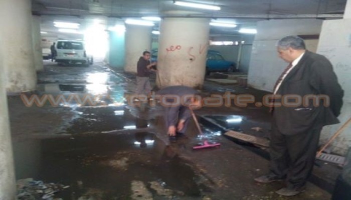 غرق مجمع المصالح الحكومية بالسنبلاوين في مياه الصرف