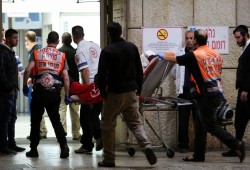 إصابة صهيوني بجراح خطيرة في عملية طعن بالقدس