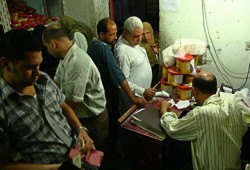 بأعلى سعر.. تموين الانقلاب يستورد 400 طن زيت تموين