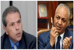 "كلاب الانقلاب" تفضح بعضها "بكري":دكتوراه عكاشة في المساج.. و"فيس بوك": دلوقتي بقى مزور؟