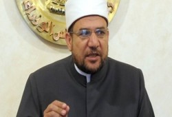 بالمستندات.. سفر نجل وزير أوقاف السيسي وزوجته للحج على نفقة الوزارة(من جيب الشعب)!