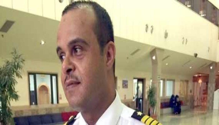 وفاة طيار سعودي في الجو  قبل هبوط الطائرة في المطار