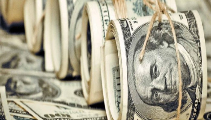 ارتفاع سعر الدولار فى السوق السوداء إلى 9.33 جنيه اليوم بزيادة 13 قرشا