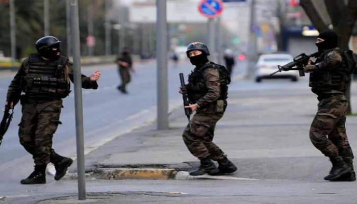 هجوم على مركز للشرطة في إسطنبول والأمن التركي يحاصر المسلحين