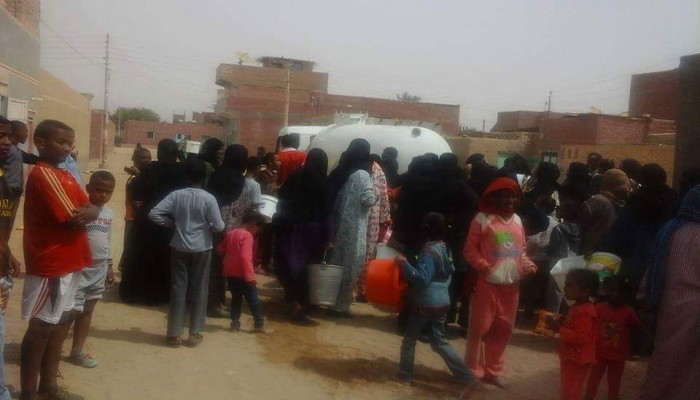 بالصور.. غياب المياه عن "قري النوبة" والأهالى يهددون بالتصعيد