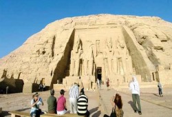 فشل السيسي: السياحة الألمانية لمصر تتراجع 40%