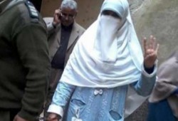 أمن الإنقلاب ببني سويف يفرج عن زوجة معتقل بعد تهديد الأهالي بالتصعيد