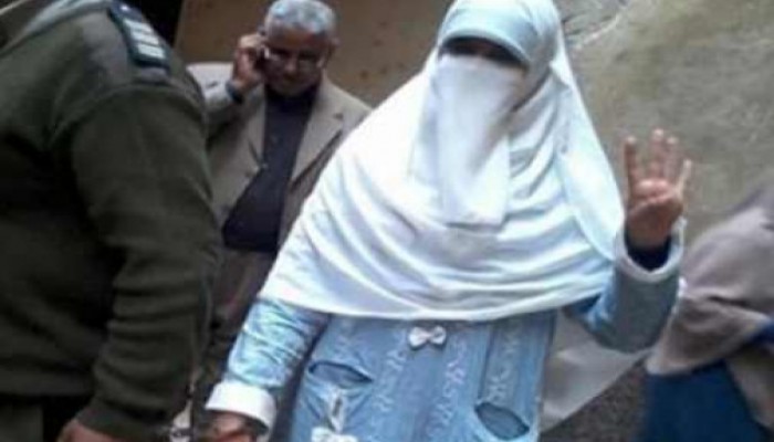 أمن الإنقلاب ببني سويف يفرج عن زوجة معتقل بعد تهديد الأهالي بالتصعيد