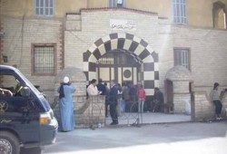 بعد العقرب .. معتقلو سجن "شبين" يضربون عن الطعام