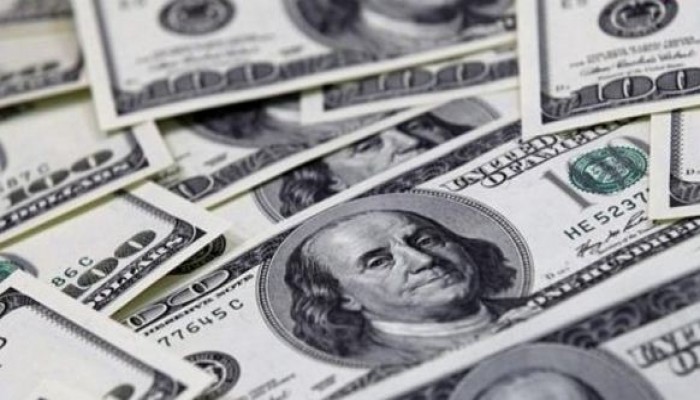 الدولار يواصل قهر الجنية .. سعر الدولار في السوق السوداء