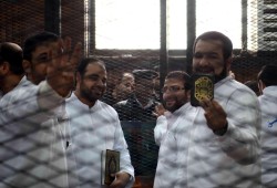 الحبس عامين لـ21 معارض للانقلاب بتهمة التظاهر