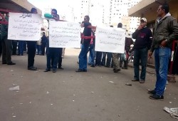 بالصور .. إضراب النقل العام يتواصل بالإسكندرية وغضب في الشارع