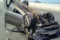 مصرع شخصين وإصابة آخر إثر انقلاب سيارة في البحيرة