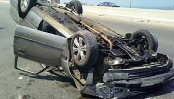 مصرع شخصين وإصابة آخر إثر انقلاب سيارة في البحيرة