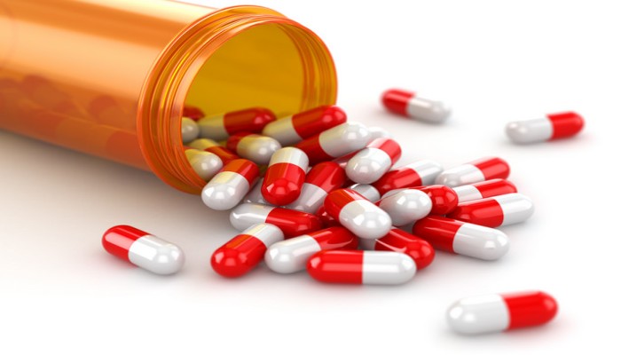 أزمة الدولار تضرب شركات الأدوية واختفاء في الأجهزة الطبية