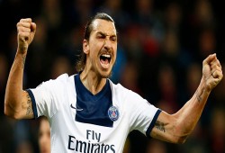 إبراهيموفيتش يقود "باريس" للفوز على "تشيلسي" في عقر داره .. فيديو