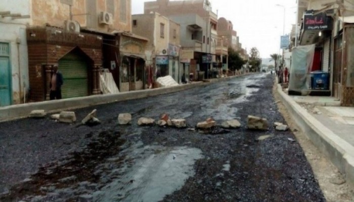 إهدار 6 ملايين جنيه بالرصف العشوائي بـ"الخارجة"