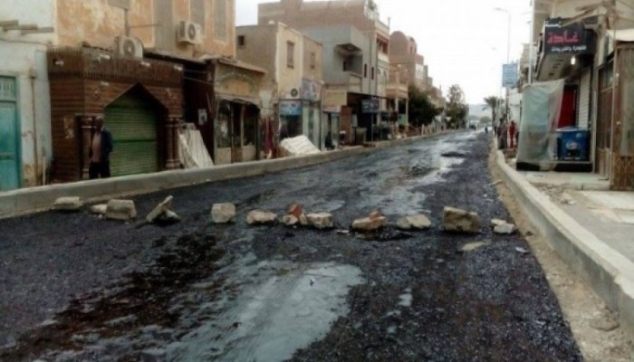 إهدار 6 ملايين جنيه بالرصف العشوائي بـ"الخارجة"