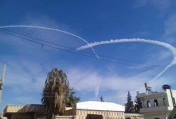 طيارون روس يرسمون قلوب في أجواء سوريا