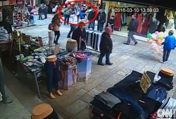 الأمن التركي يعتقل مواطن ضرب طفل سوري