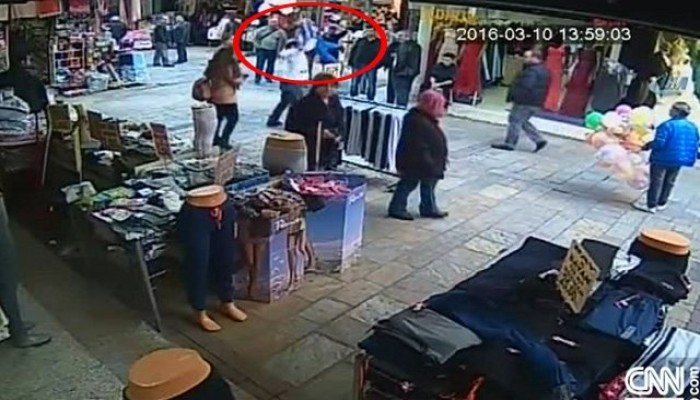 الأمن التركي يعتقل مواطن ضرب طفل سوري