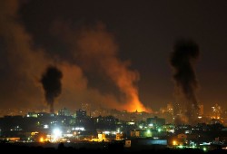 استشهاد طفل وإصابة شقيقته بقصف إسرائيلي شمال غزة