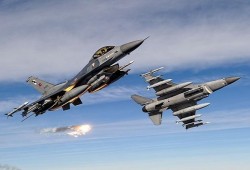 تركيا تقصف معسكرات "حزب العمال الكردستاني" بشمال العراق