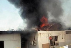 حريق هائل يلتهم مصنع "تنر" بالبدرشين