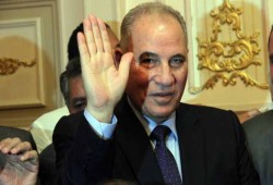 الزند يغادر إلى الإمارات