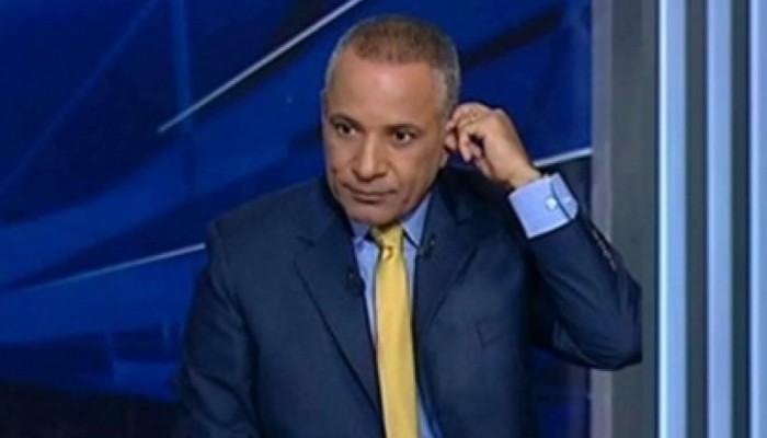 هاشتاج "أوقفوا أحمد موسى" يتصدر تويتر.. ونشطاء: مُخبر لا يصلح كإعلامي