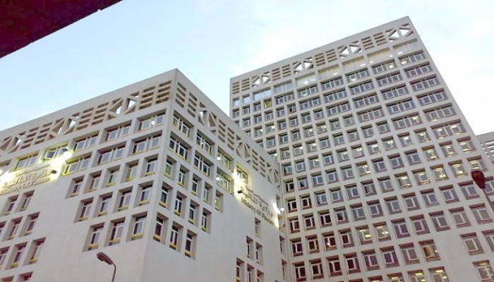 الحكومة تقترض 9.2 مليار جنيه من البنوك لسد عجز الموازنة