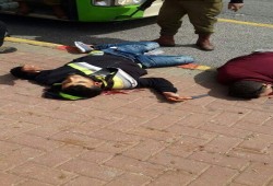 بالصور.. استشهاد شابين فلسطينين برصاص الاحتلال بزعم "طعن مجندة إسرائيلية"