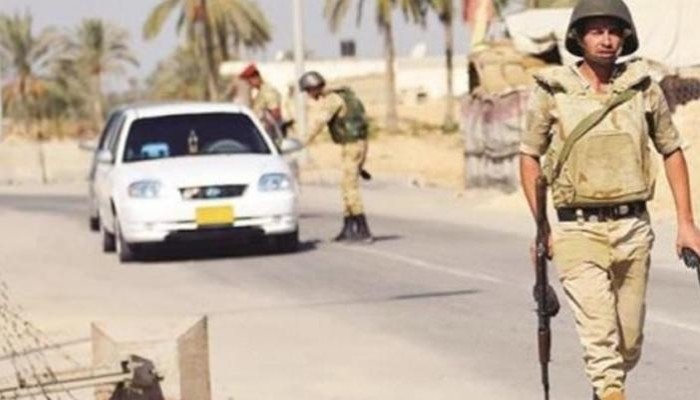 فضيحة جيش السيسي "صحفية تروي قصتها على كمين الريسة.. هكذا يهين الجيش نساء سيناء"