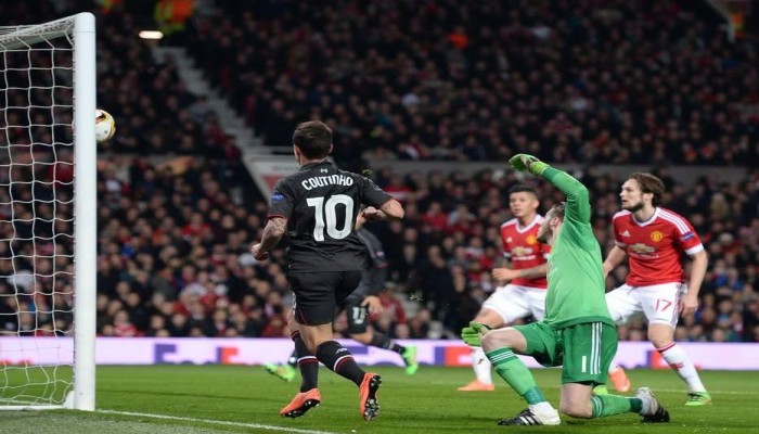 ليفربول يطيح بمانشستر يونايتد من الدوري الأوروبي .. فيديو