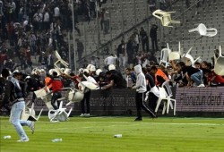 المغرب :  قتيلان بأعمال شغب خلال مباراة كرة قدم