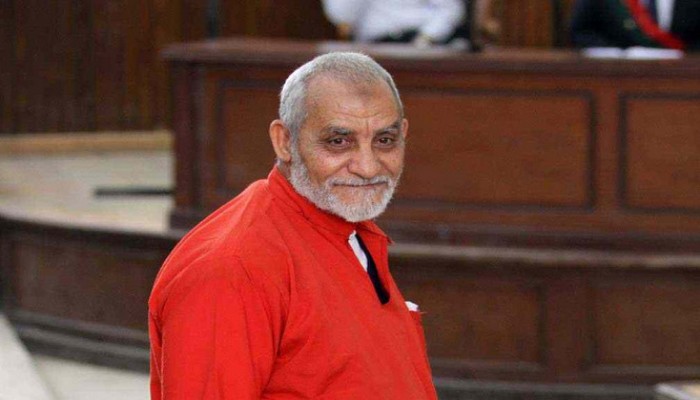 تأجيل محاكمة د. بديع و104 آخرين في هزلية "أحداث الإسماعيلية"